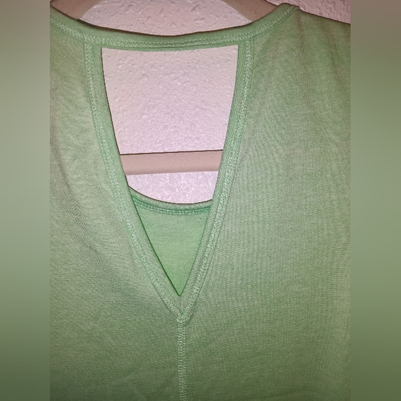 NWT Ideology Light Green Performance Top S - Picture 8 of 8